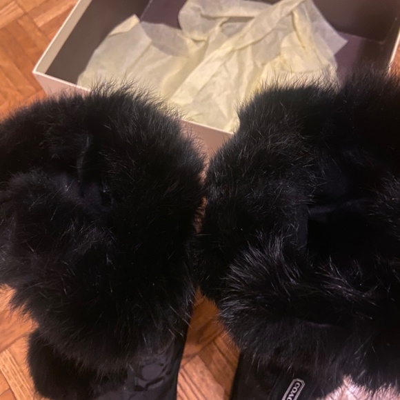 Coach Theona  Fur Boots - Picture 4 of 10